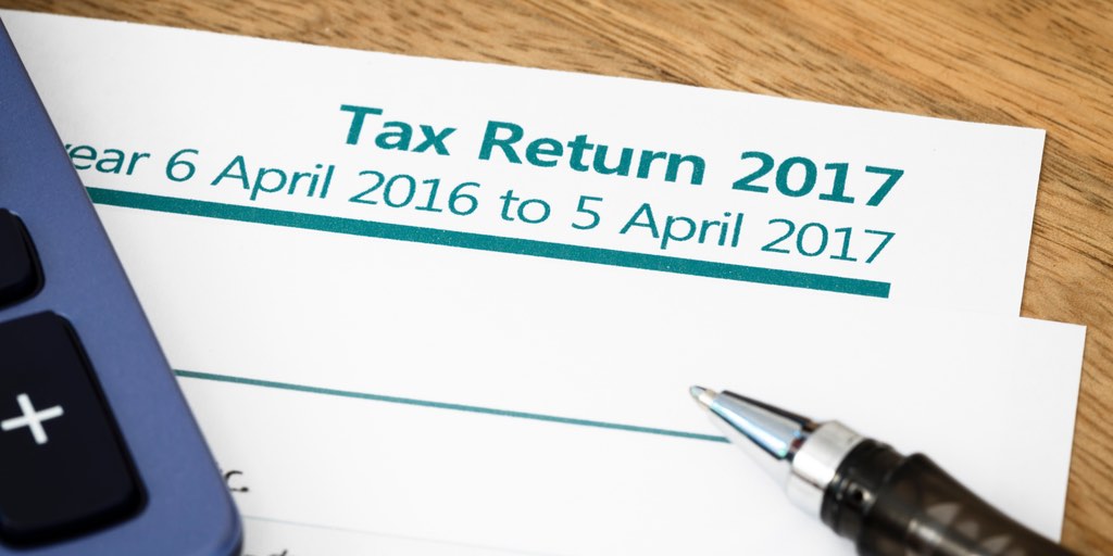 Income Tax return Highly Qualified Professionals from Pérez Parras Economists & Lawyers will help you prepare in the best way your Income Tax Return 2017