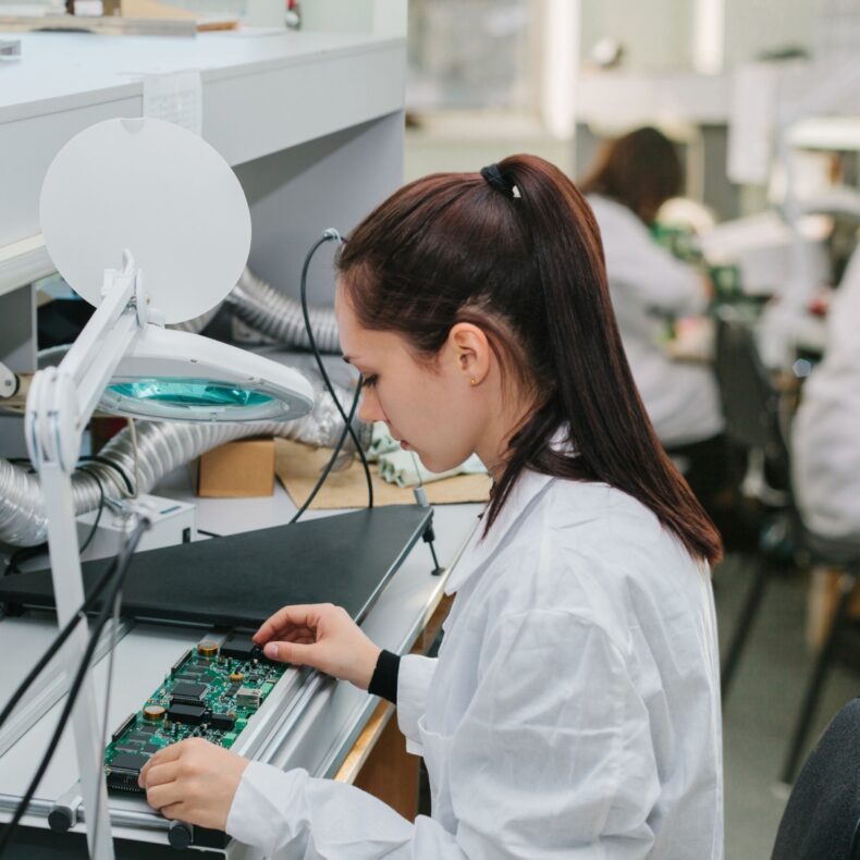 Umbral salarial Tarjeta Azul‑UE 2026: Profesional Altamente Cualificado