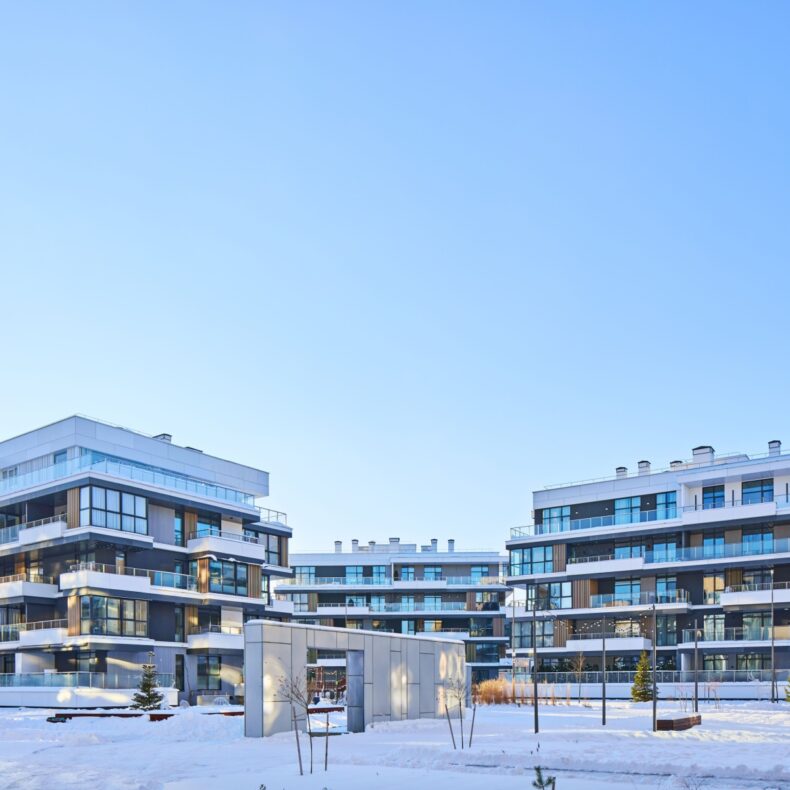 Incumplimiento del vendedor por no otorgar escritura pública de inmueble.